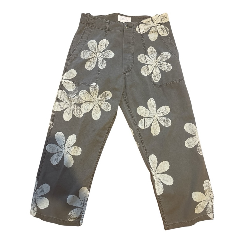 The great THE CARPENTER PANT WITH DAISY STAMP.